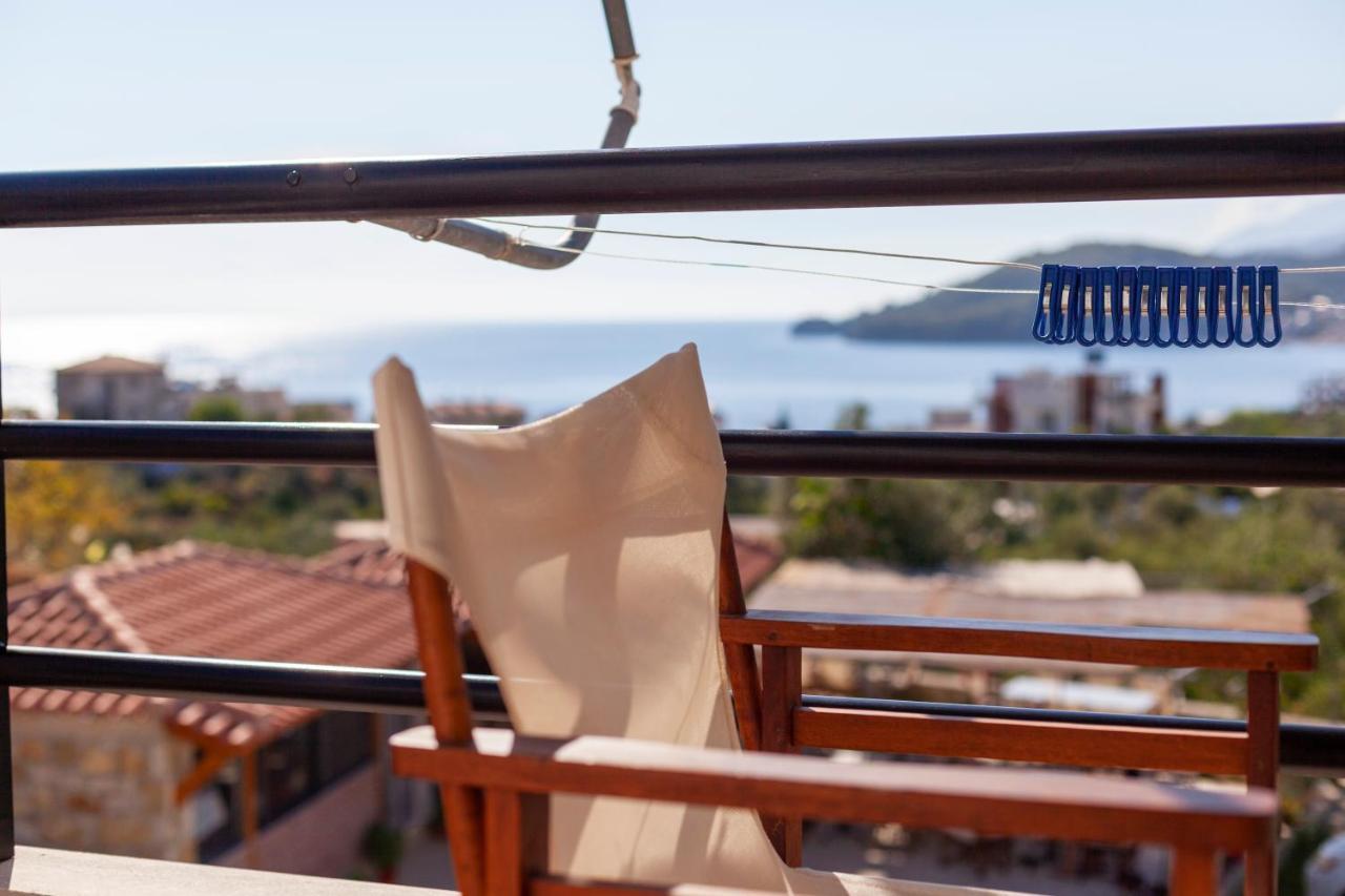 Toni Retzo Rooms Himara Kültér fotó