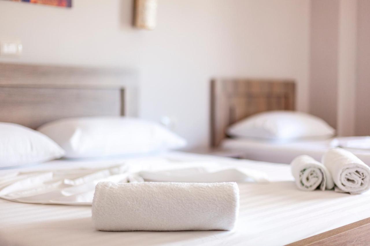 Toni Retzo Rooms Himara Kültér fotó