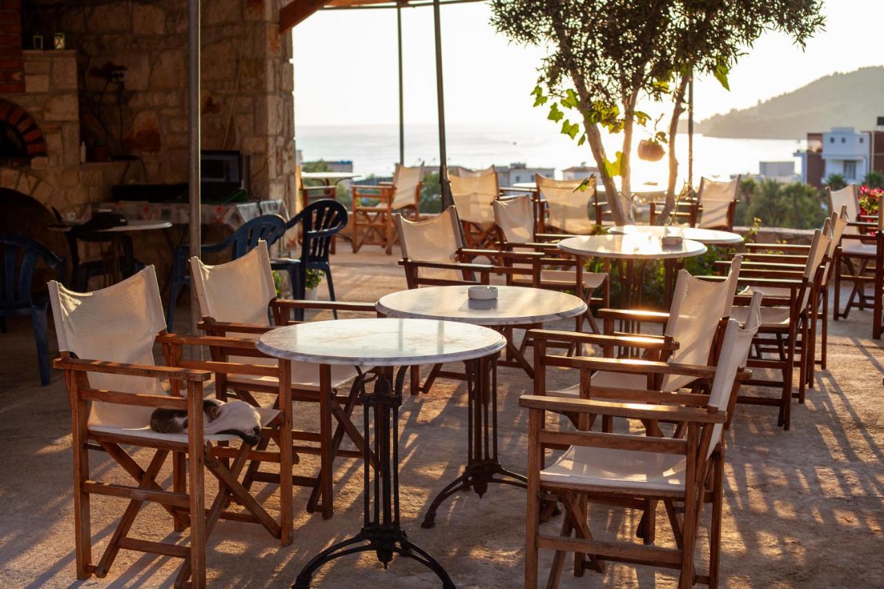 Toni Retzo Rooms Himara Kültér fotó