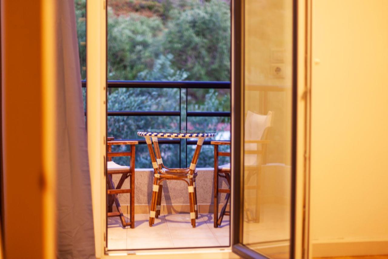 Toni Retzo Rooms Himara Kültér fotó
