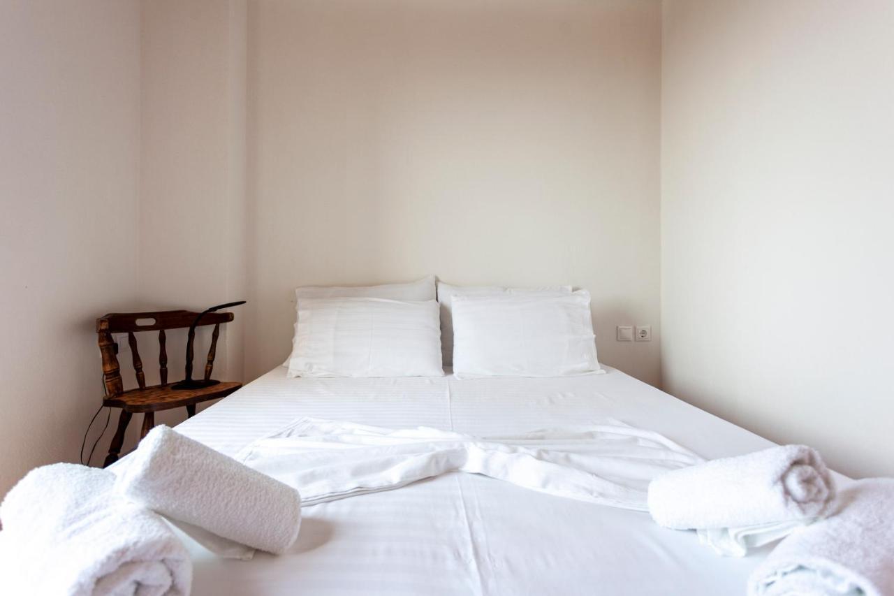 Toni Retzo Rooms Himara Kültér fotó
